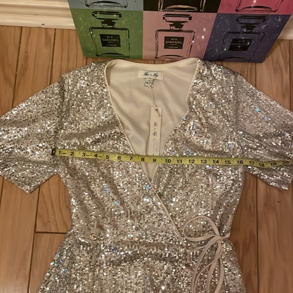 Beautiful Gold Sequins dress . Closet clear out. No returns. Christmas party! - Picture 6 of 6